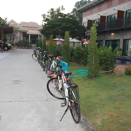 The Bike Loft Family Hostel HHQ Extérieur photo