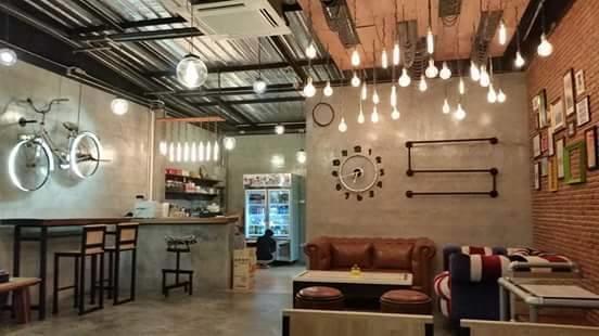 The Bike Loft Family Hostel HHQ Extérieur photo