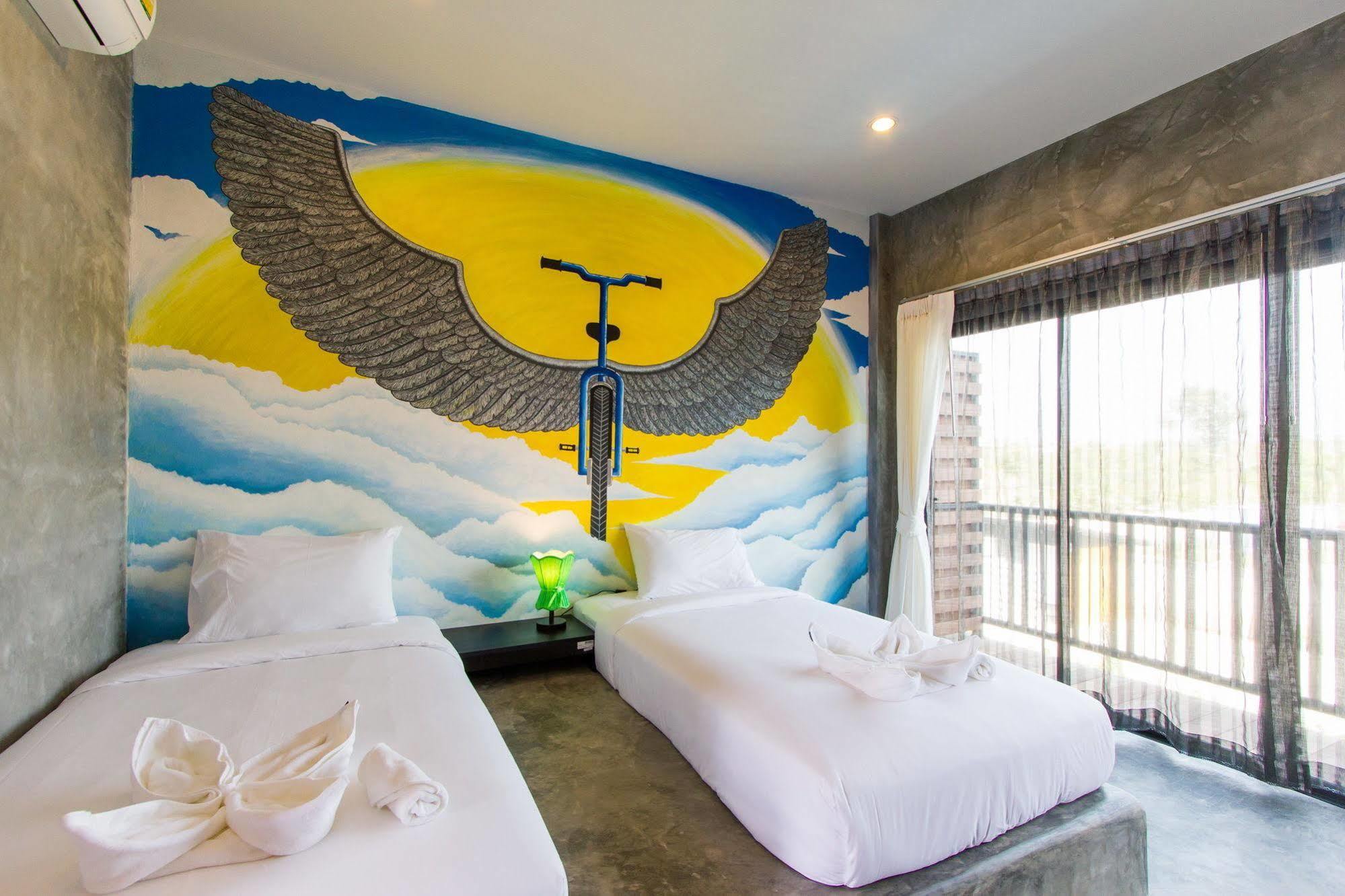 The Bike Loft Family Hostel HHQ Extérieur photo